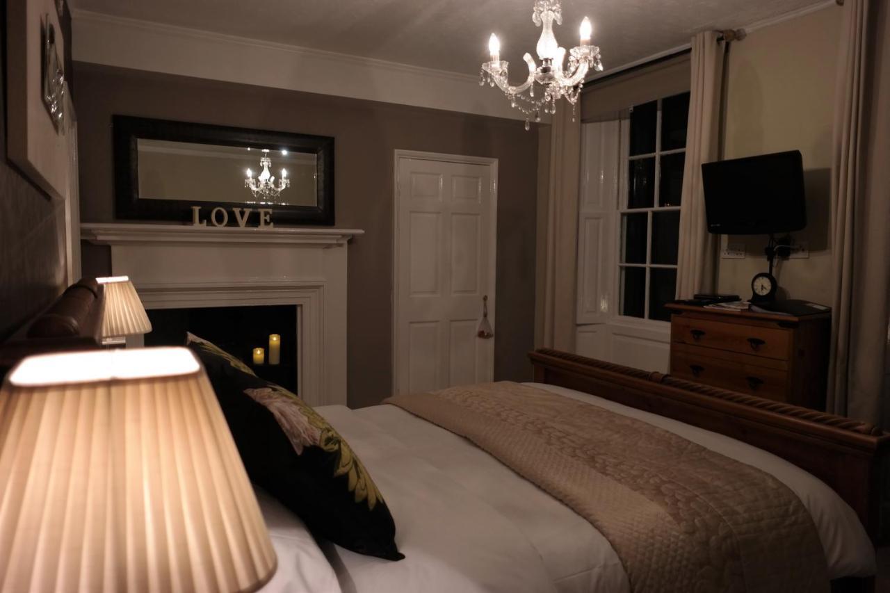 White Linen Whitby, Room Only Exterior photo