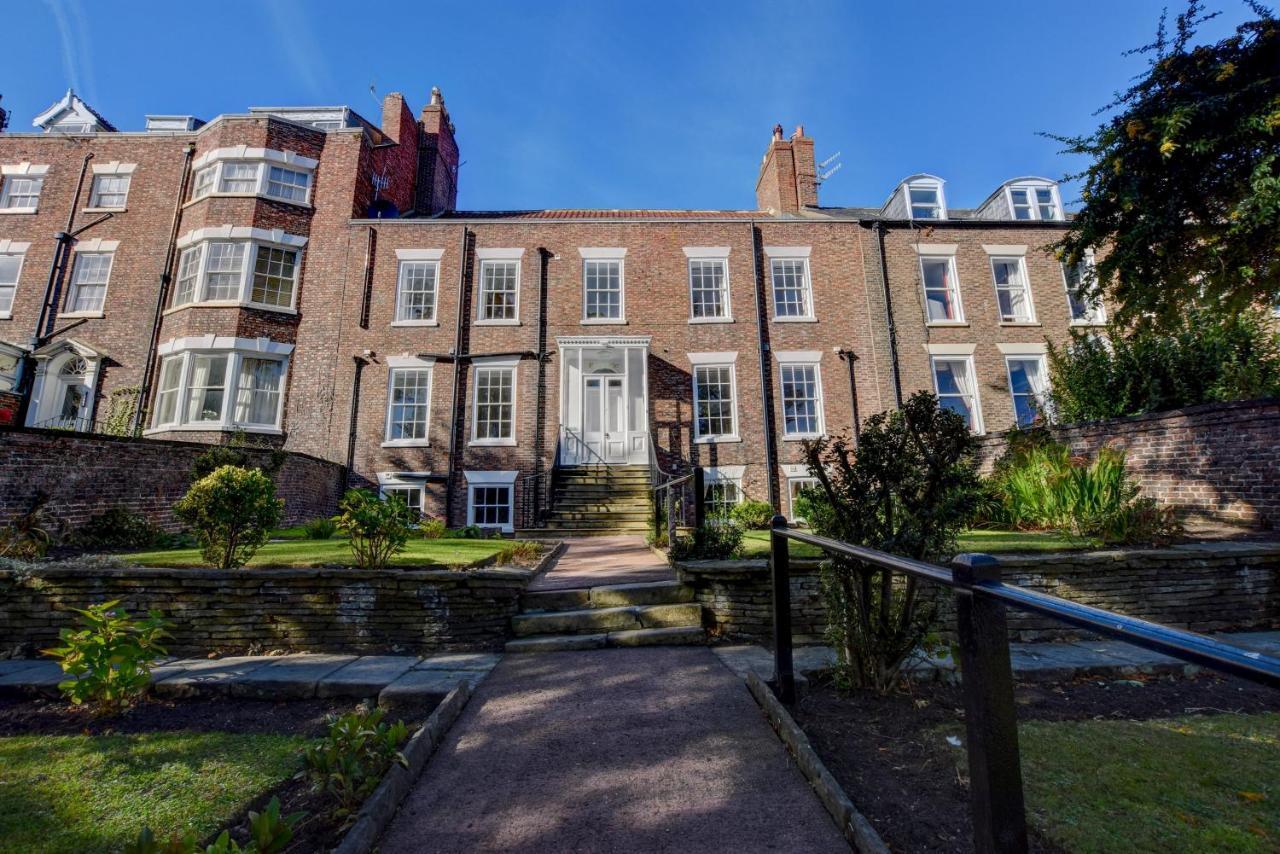 White Linen Whitby, Room Only Exterior photo